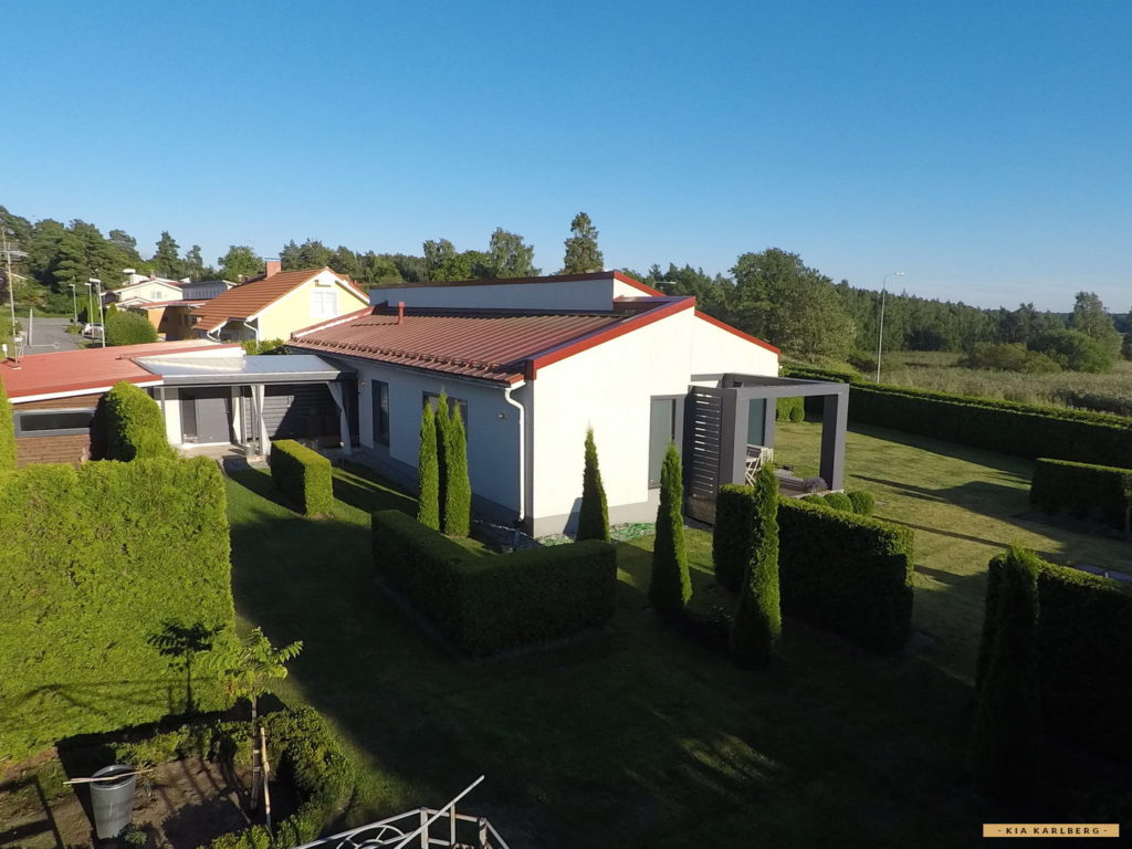 Villa Kia Friskalanlahti Friskalaviken Hirvensalo Turku Åbo Finland Trädgård Puutarha garden