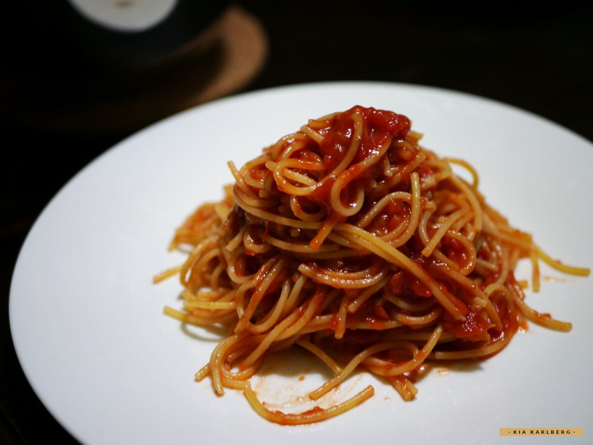 One pot pasta spaghetti al pomodoro